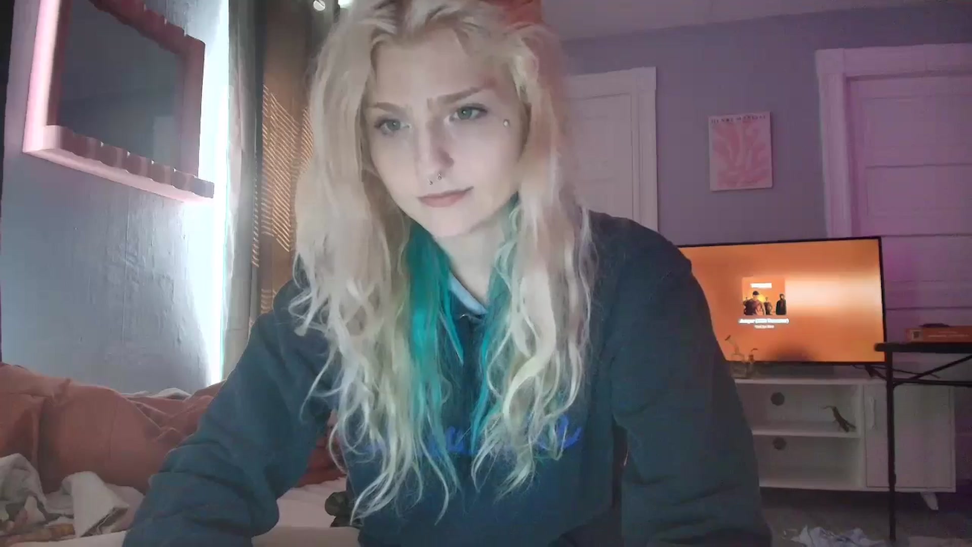 Gallery image thumbnail from DuckChan0's myfreecams stream on, 09/03/2025, 15:33 image 10 of 20