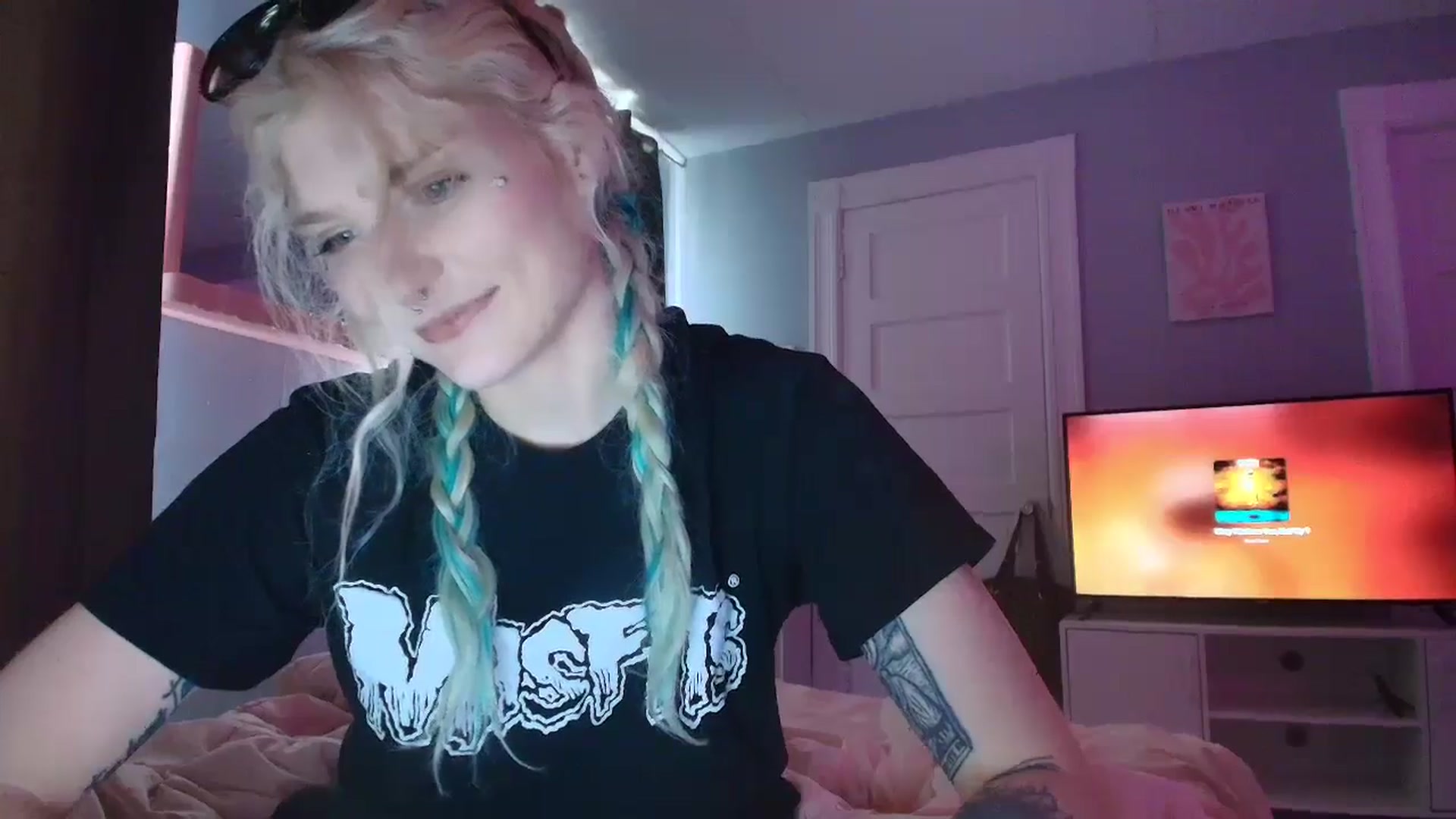 Gallery image thumbnail from DuckChan0's myfreecams stream on, 09/04/2025, 15:35 image 16 of 20