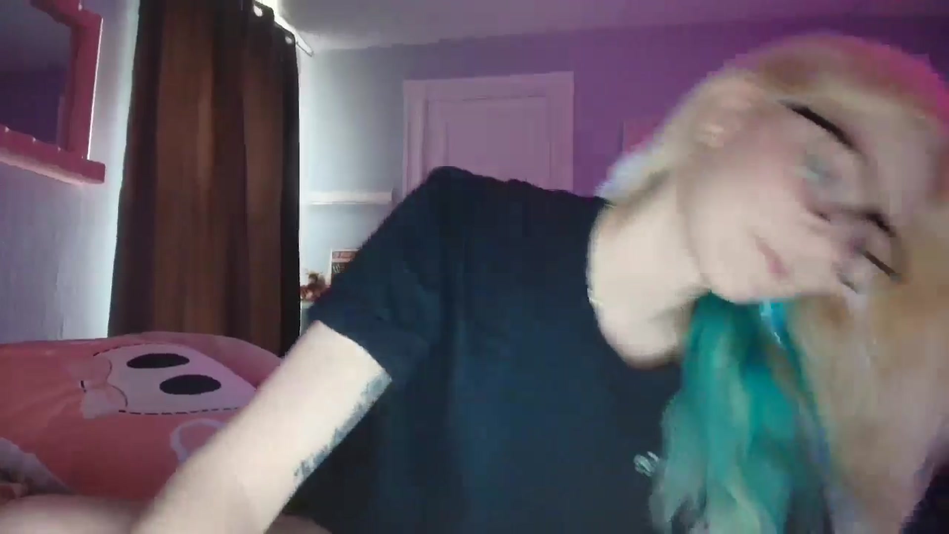 Gallery image thumbnail from DuckChan0's myfreecams stream on, 09/05/2025, 15:13 image 5 of 20
