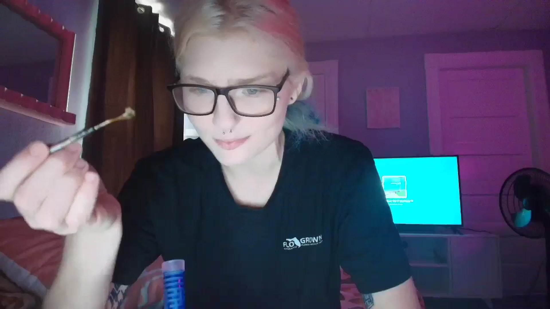Gallery image thumbnail from DuckChan0's myfreecams stream on, 09/05/2025, 15:13 image 8 of 20