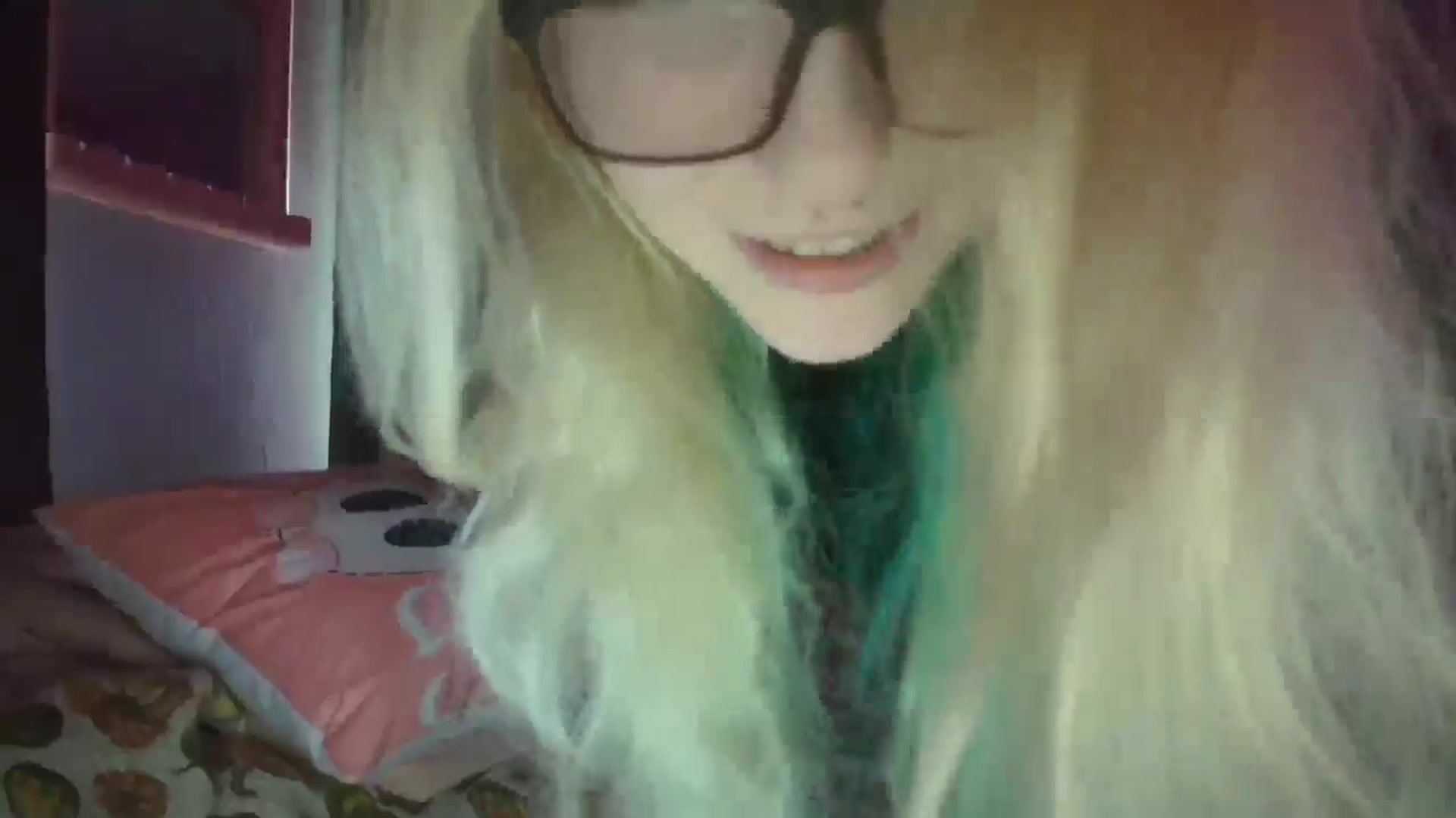 Gallery image thumbnail from DuckChan0's myfreecams stream on, 09/05/2025, 15:13 image 6 of 20