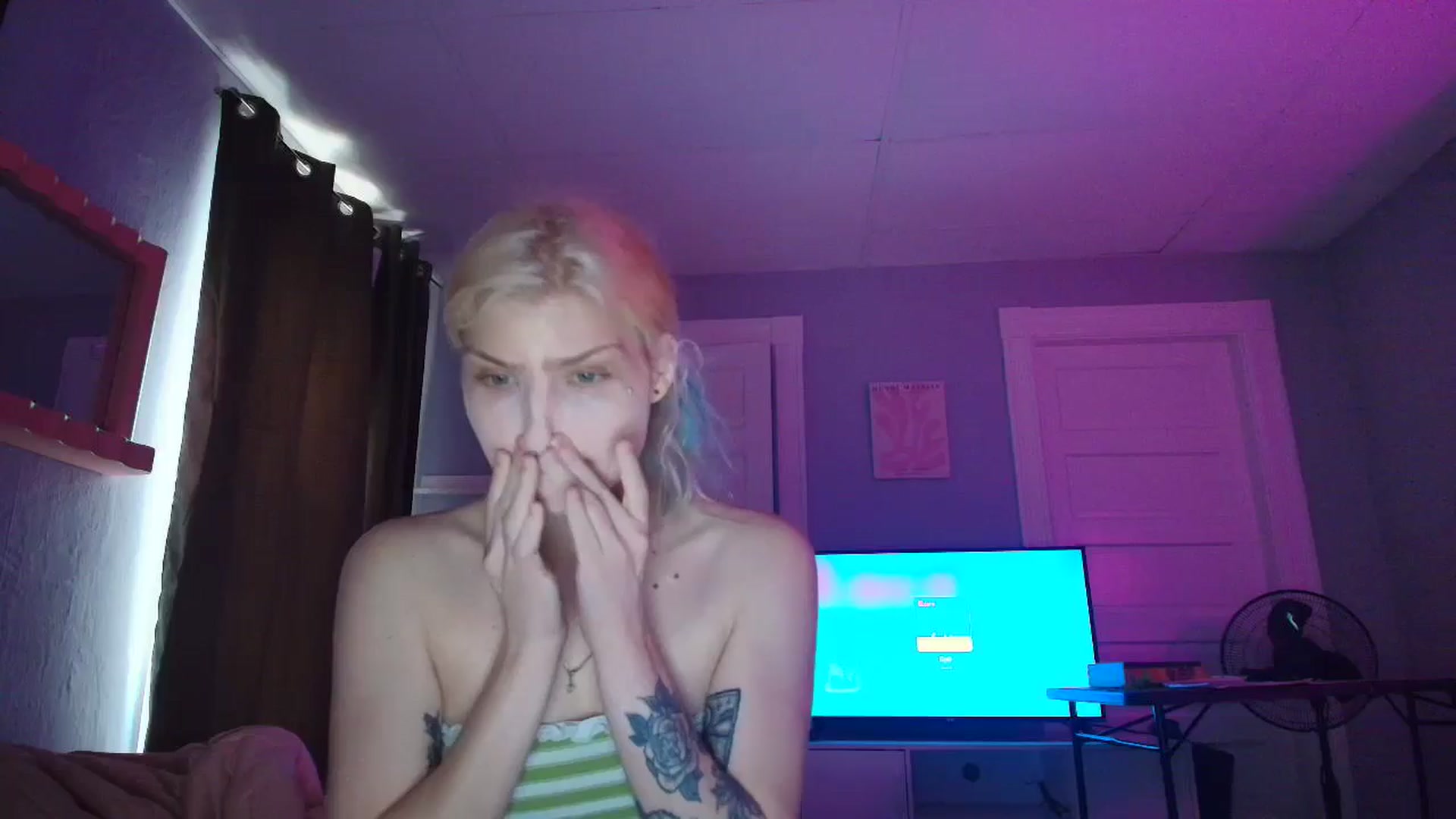 Gallery image thumbnail from DuckChan0's myfreecams stream on, 09/07/2025, 15:00 image 1 of 20