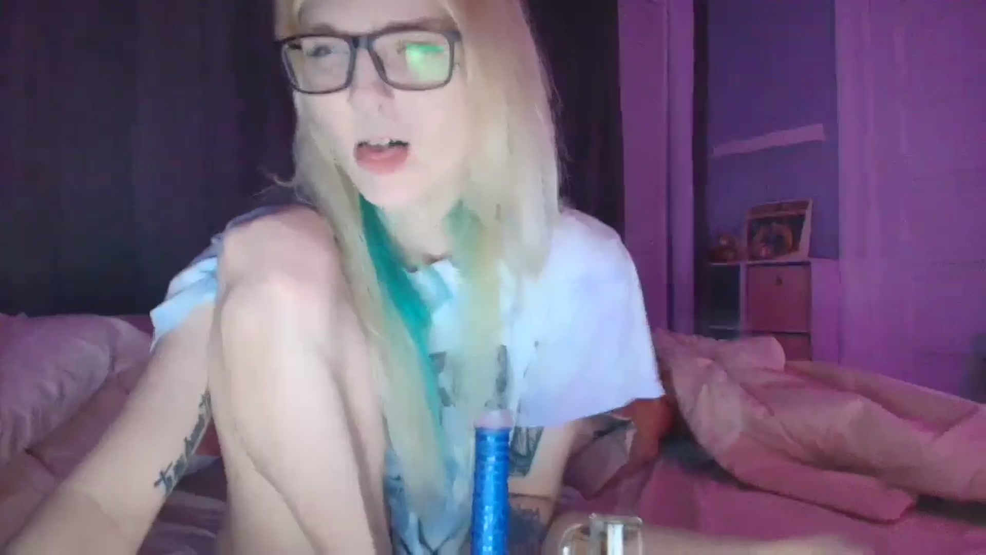 Gallery image thumbnail from DuckChan0's myfreecams stream on, 09/08/2025, 02:08 image 19 of 20