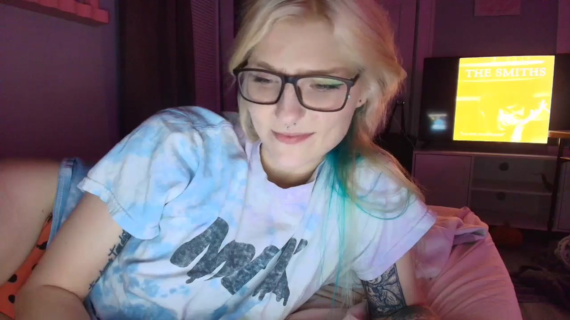 Gallery image thumbnail from DuckChan0's myfreecams stream on, 09/08/2025, 02:08 image 14 of 20