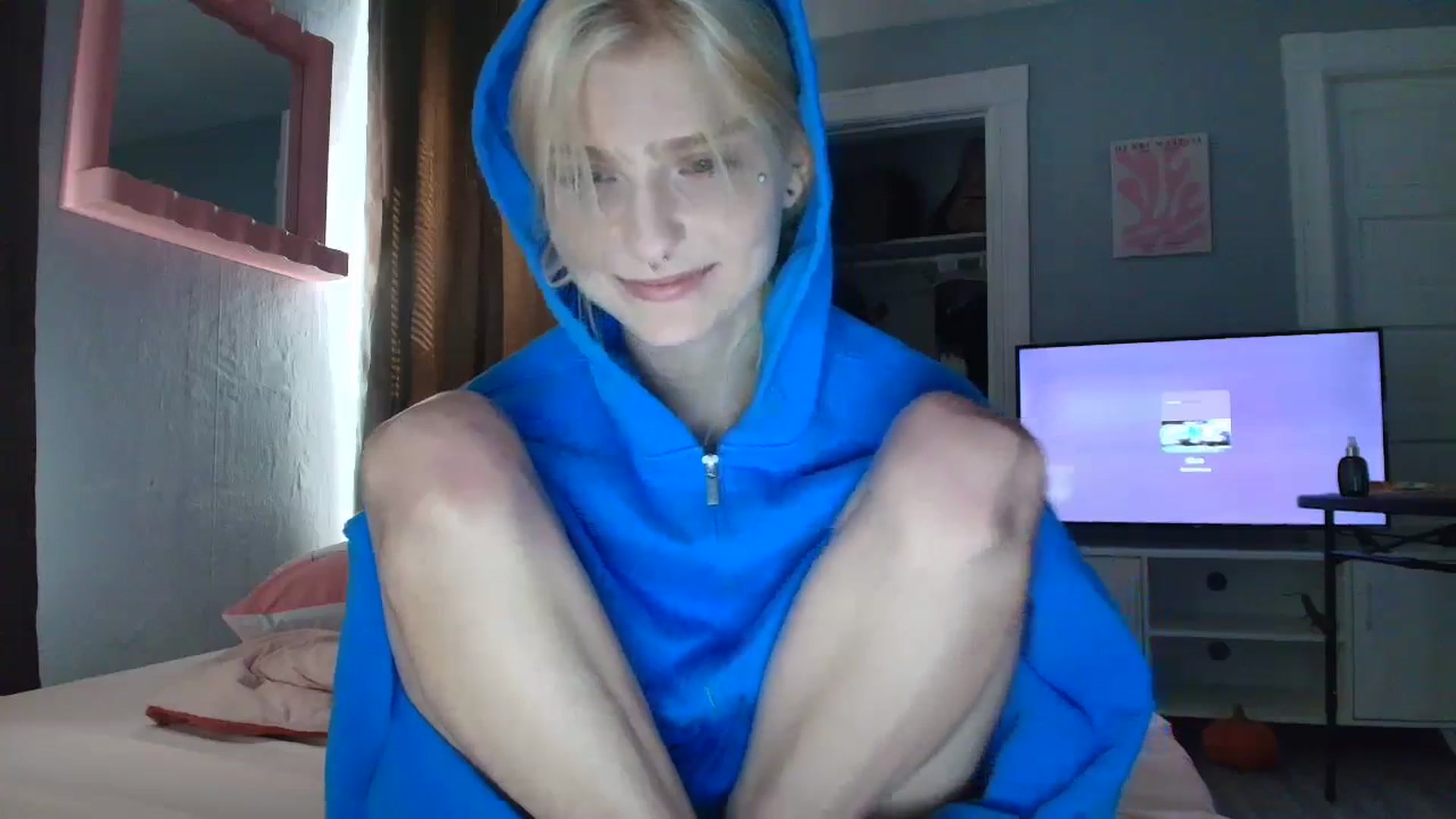 Gallery image thumbnail from DuckChan0's myfreecams stream on, 09/08/2025, 16:10 image 11 of 20