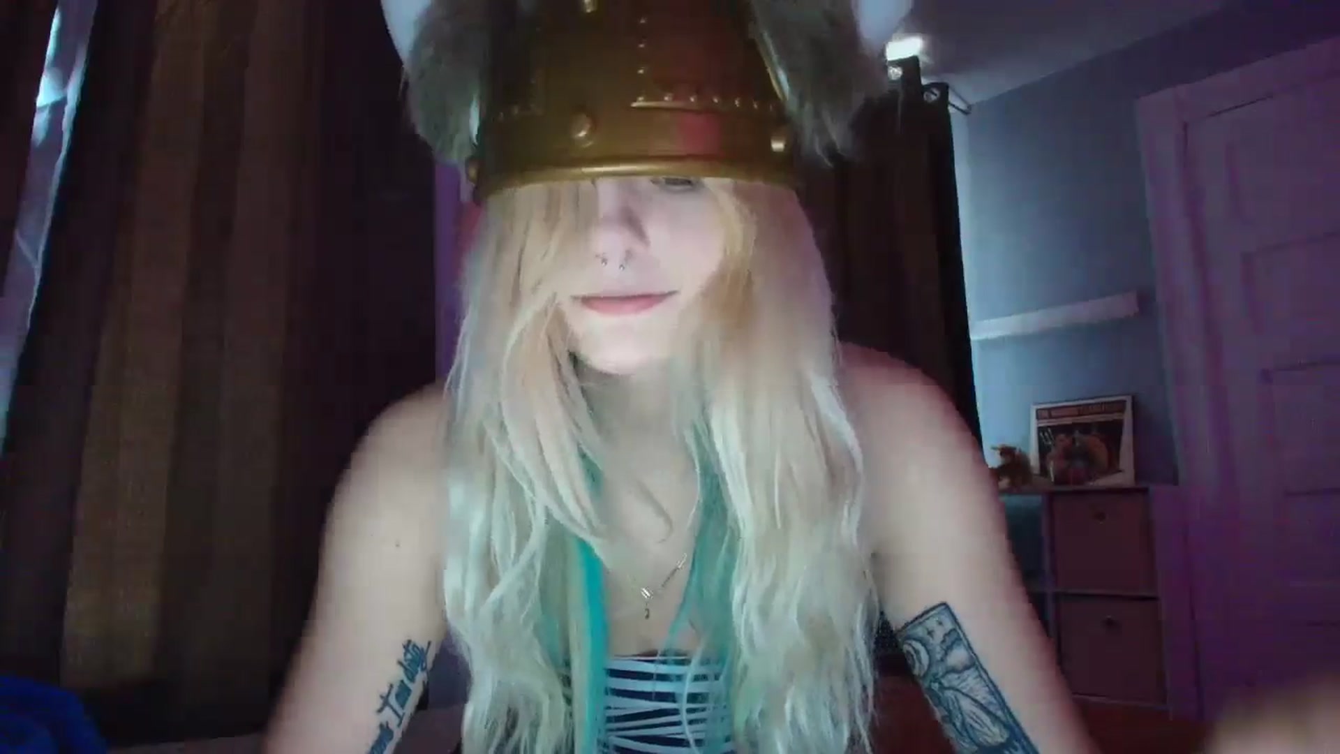 Gallery image thumbnail from DuckChan0's myfreecams stream on, 09/09/2025, 18:24 image 13 of 20