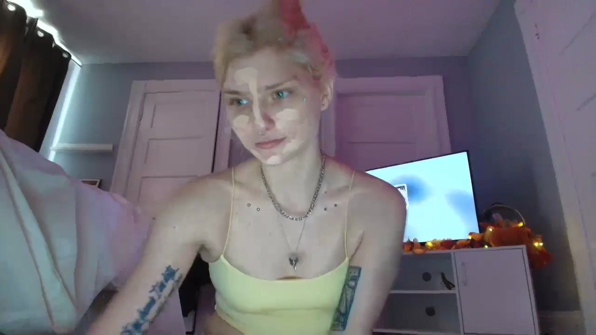 Gallery image thumbnail from DuckChan0's myfreecams stream on, 09/10/2025, 14:34 image 11 of 20