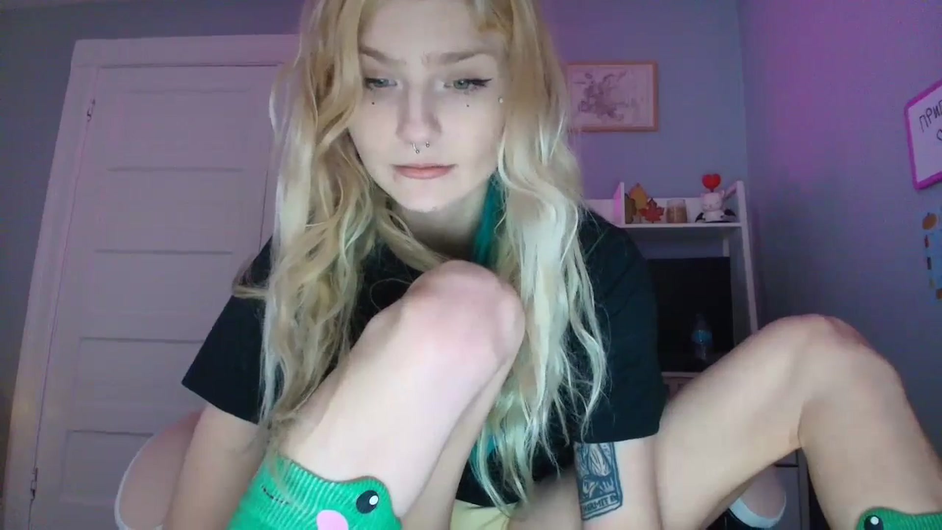 Gallery image thumbnail from DuckChan0's myfreecams stream on, 09/10/2025, 15:26 image 7 of 20