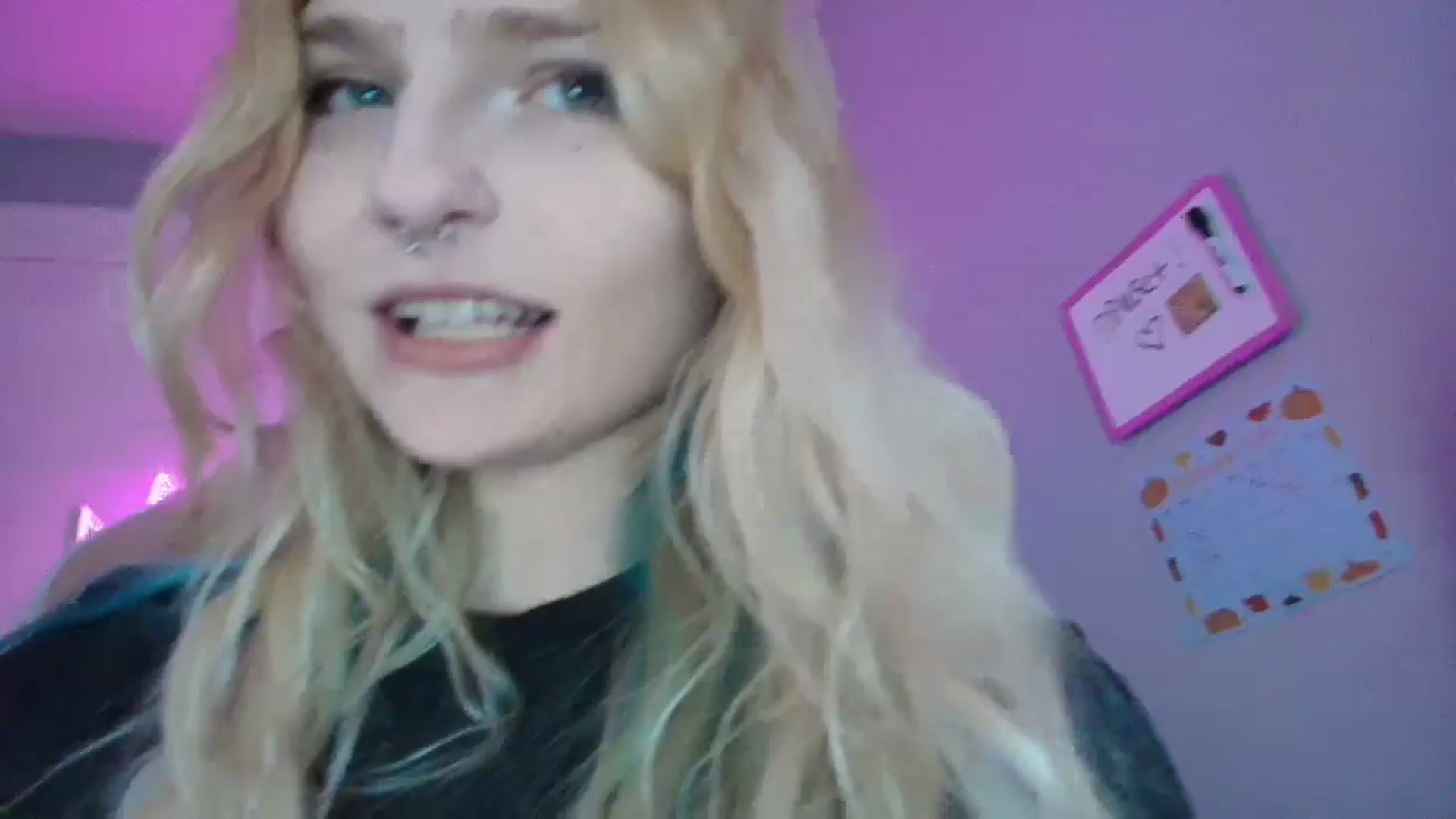 Gallery image thumbnail from DuckChan0's myfreecams stream on, 09/10/2025, 15:26 image 19 of 20