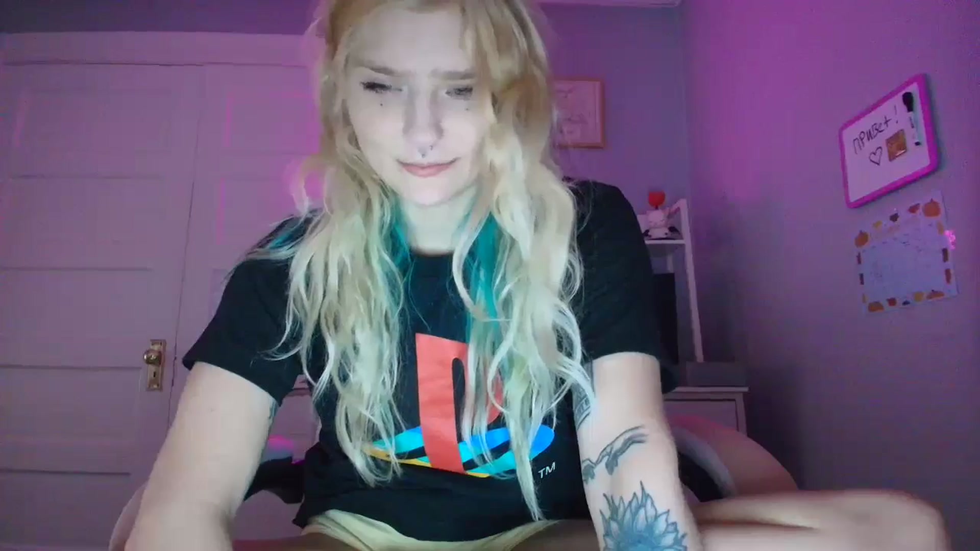 Gallery image thumbnail from DuckChan0's myfreecams stream on, 09/10/2025, 15:55 image 11 of 20