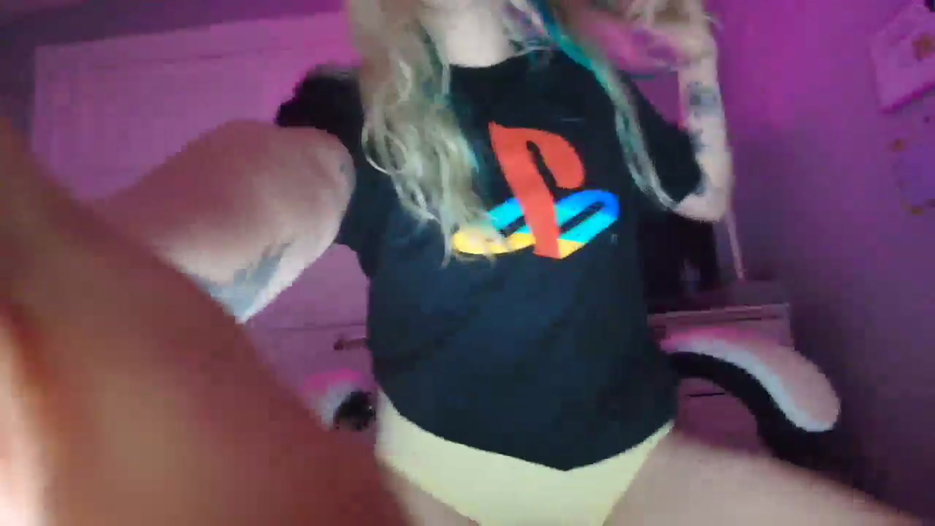 Gallery image thumbnail from DuckChan0's myfreecams stream on, 09/10/2025, 16:54 image 5 of 20