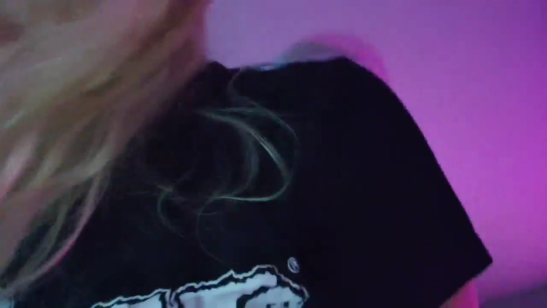 Gallery image thumbnail from DuckChan0's myfreecams stream on, 09/11/2025, 17:28 image 5 of 20