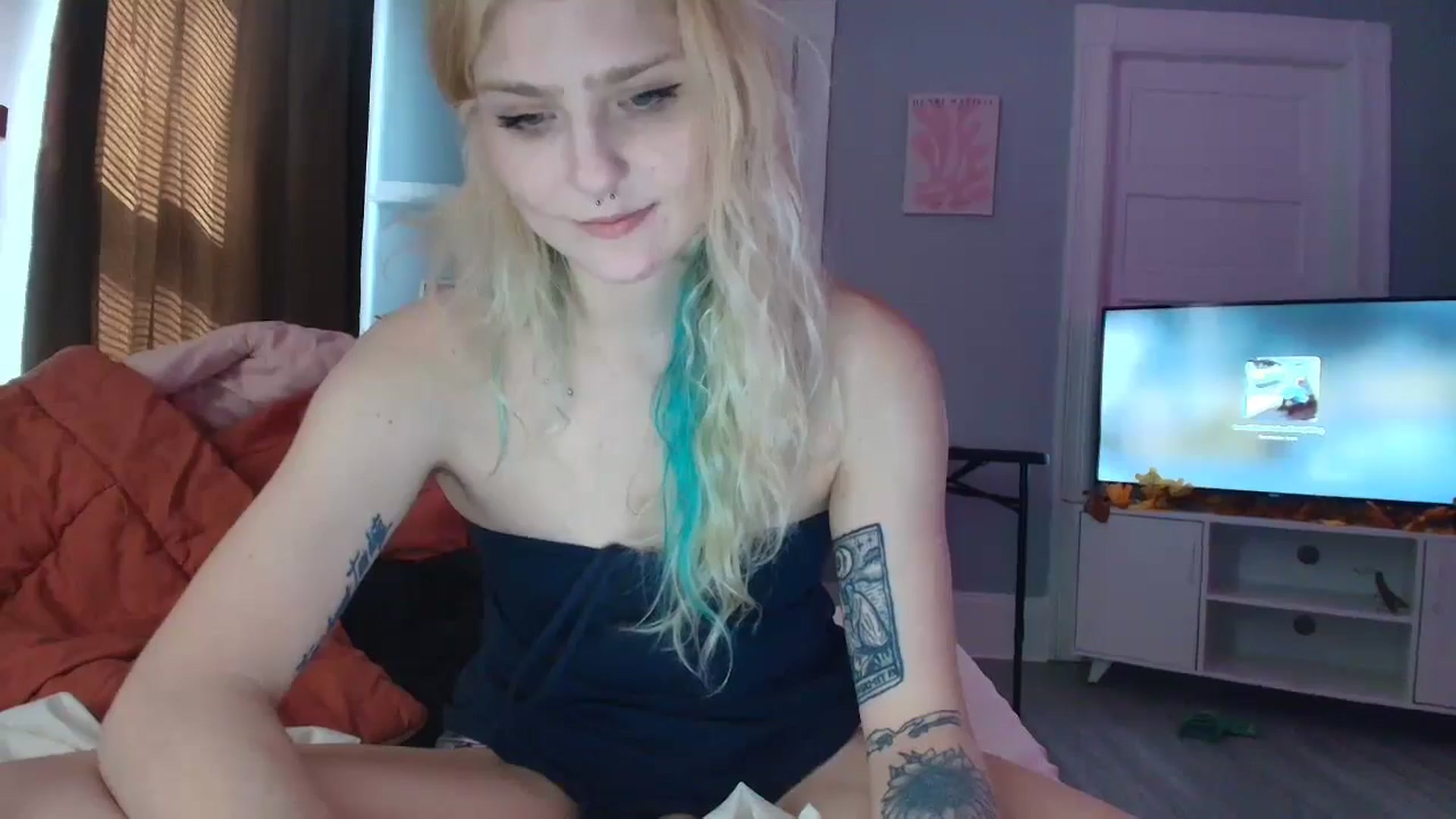 Gallery image thumbnail from DuckChan0's myfreecams stream on, 09/12/2025, 15:29 image 17 of 20