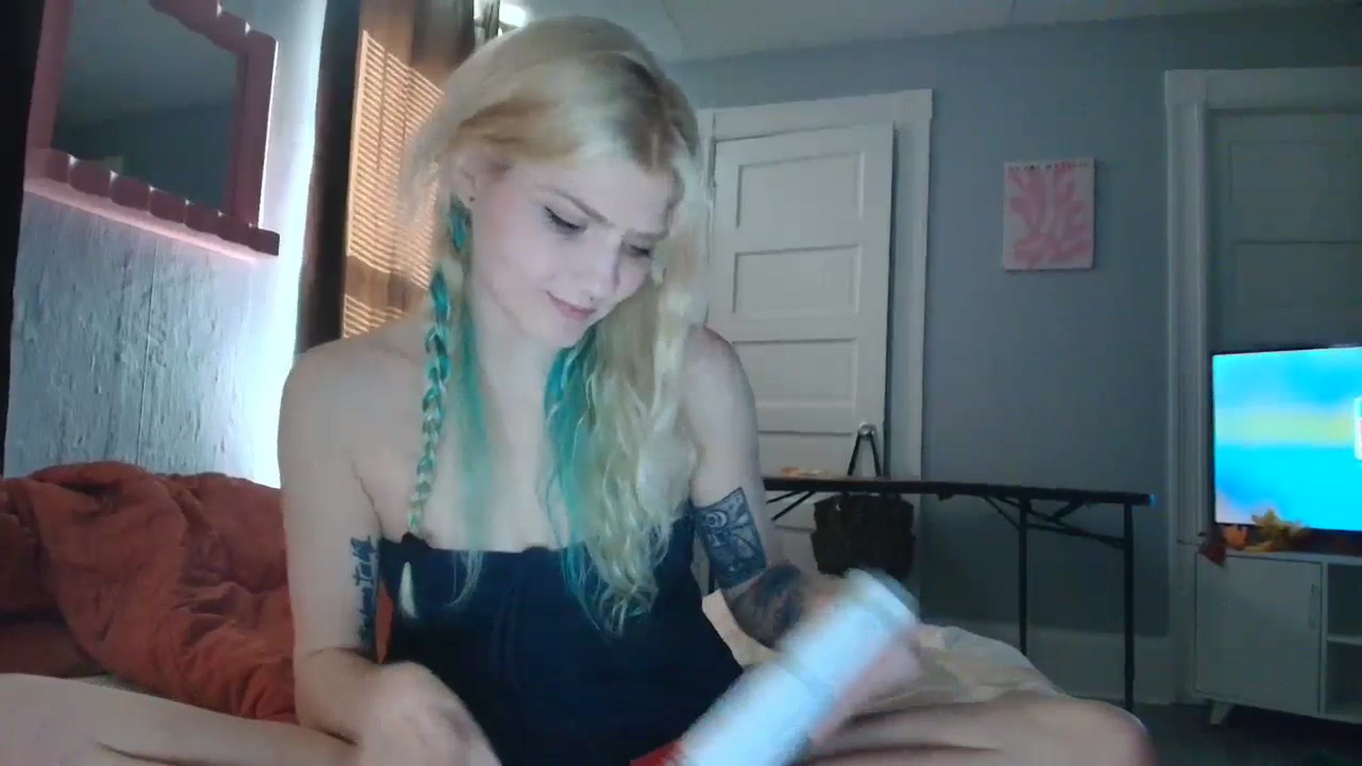 Gallery image thumbnail from DuckChan0's myfreecams stream on, 09/12/2025, 15:29 image 3 of 20