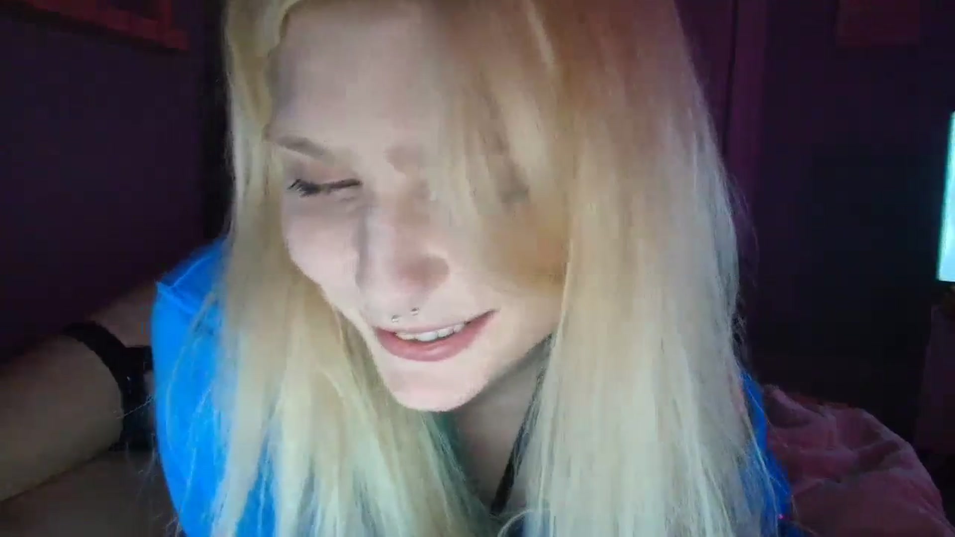 Gallery image thumbnail from DuckChan0's myfreecams stream on, 09/13/2025, 23:44 image 8 of 20