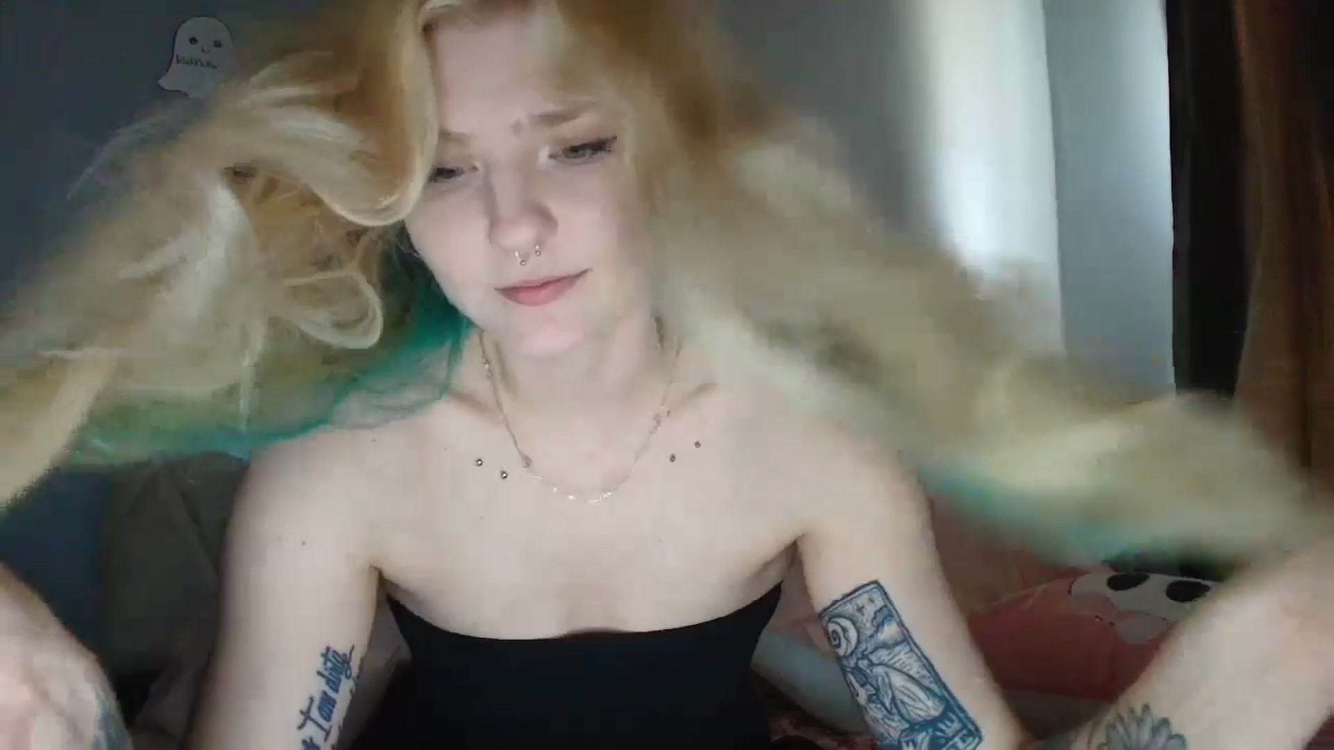 Gallery image thumbnail from DuckChan0's myfreecams stream on, 09/23/2025, 16:46 image 12 of 20