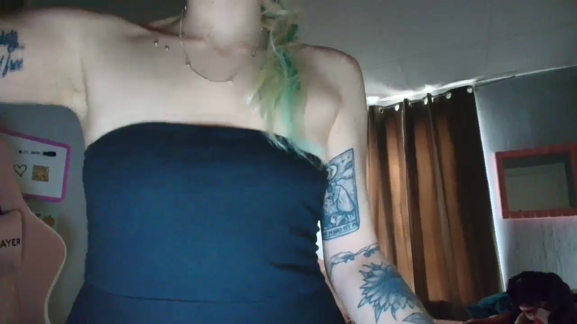 Gallery image thumbnail from DuckChan0's myfreecams stream on, 09/23/2025, 16:46 image 7 of 20