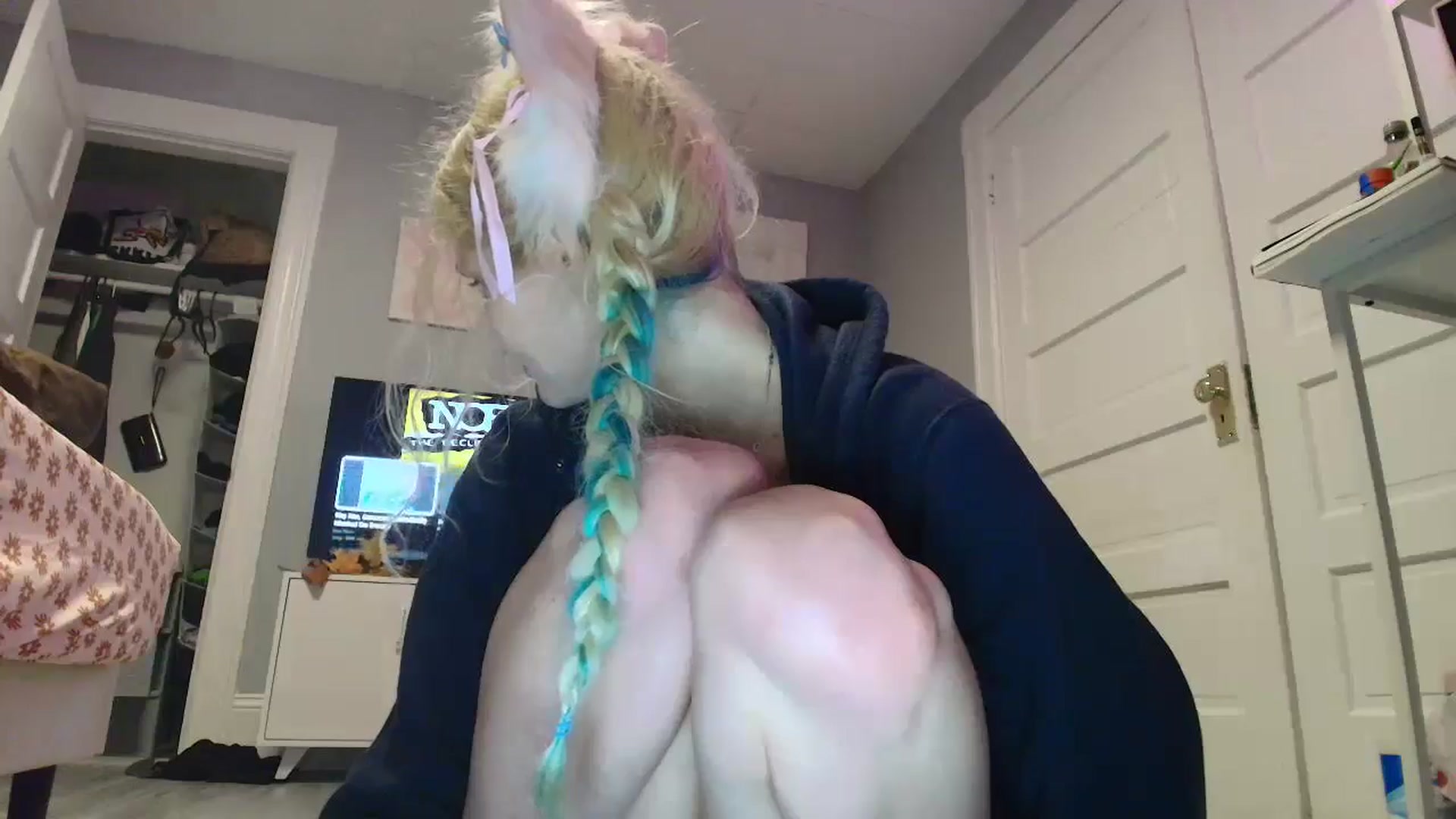 Gallery image thumbnail from DuckChan0's myfreecams stream on, 09/25/2025, 17:22 image 9 of 20