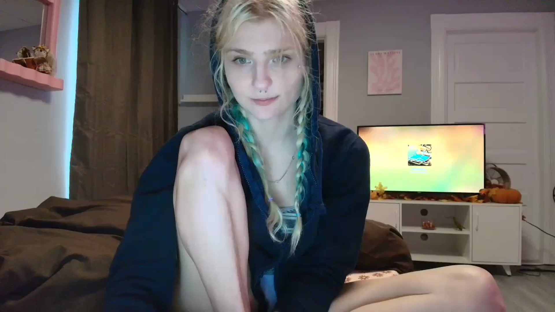 Gallery image thumbnail from DuckChan0's myfreecams stream on, 09/25/2025, 17:22 image 1 of 20