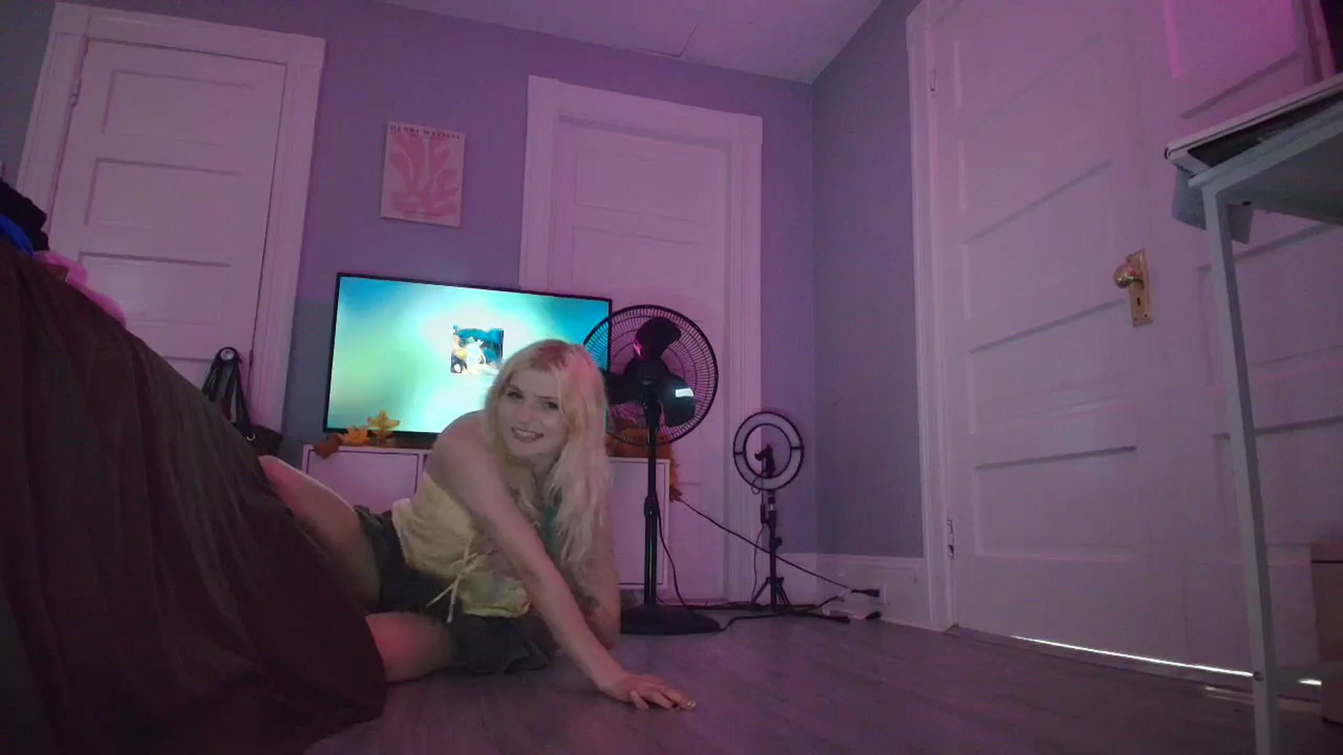 Gallery image thumbnail from DuckChan0's myfreecams stream on, 09/29/2025, 17:27 image 16 of 20