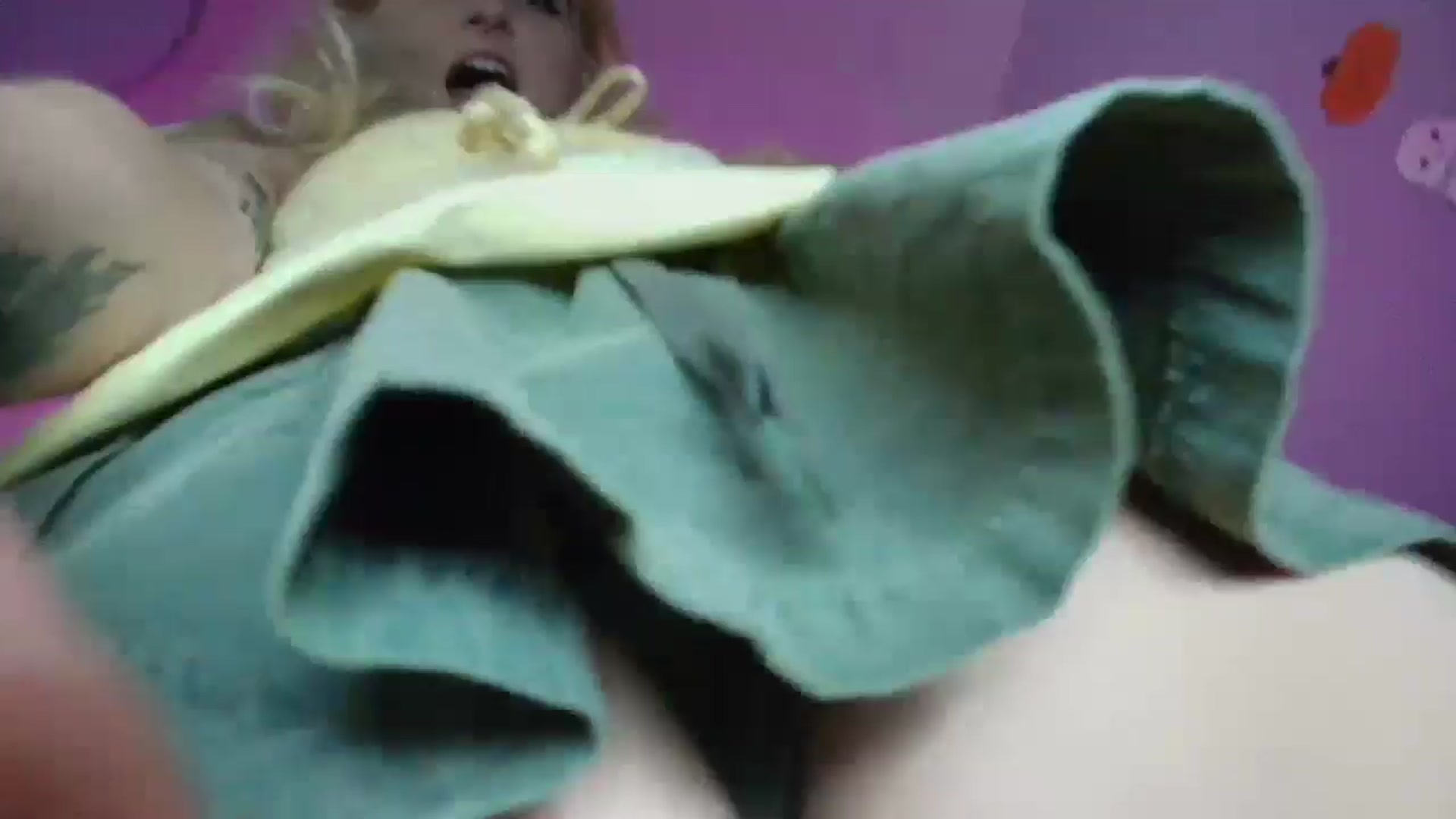 Gallery image thumbnail from DuckChan0's myfreecams stream on, 09/29/2025, 19:00 image 5 of 20
