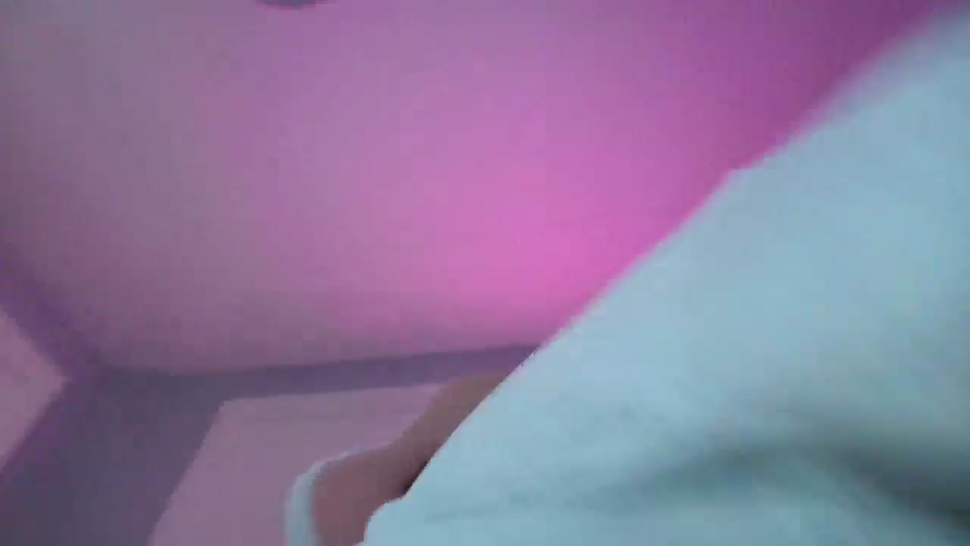 Gallery image thumbnail from DuckChan0's myfreecams stream on, 09/30/2025, 18:36 image 18 of 20
