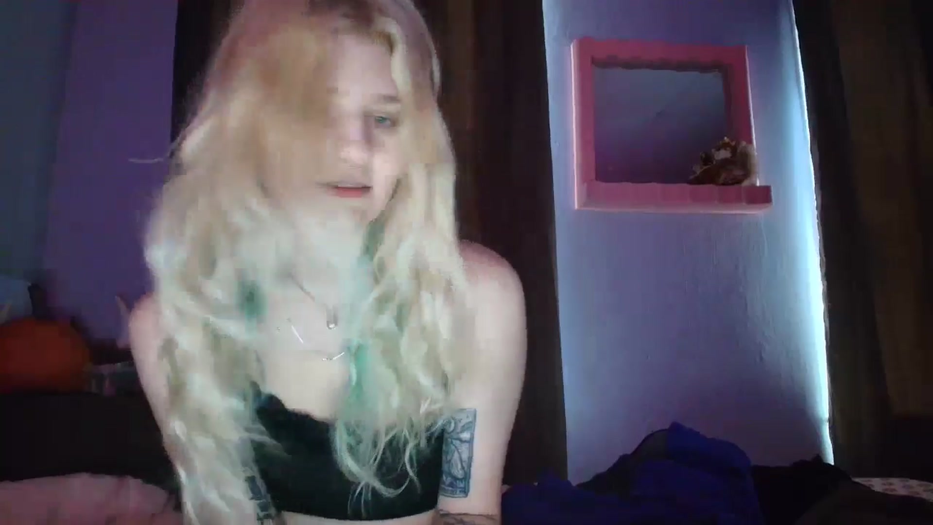 Gallery image thumbnail from DuckChan0's myfreecams stream on, 10/02/2025, 16:47 image 10 of 20