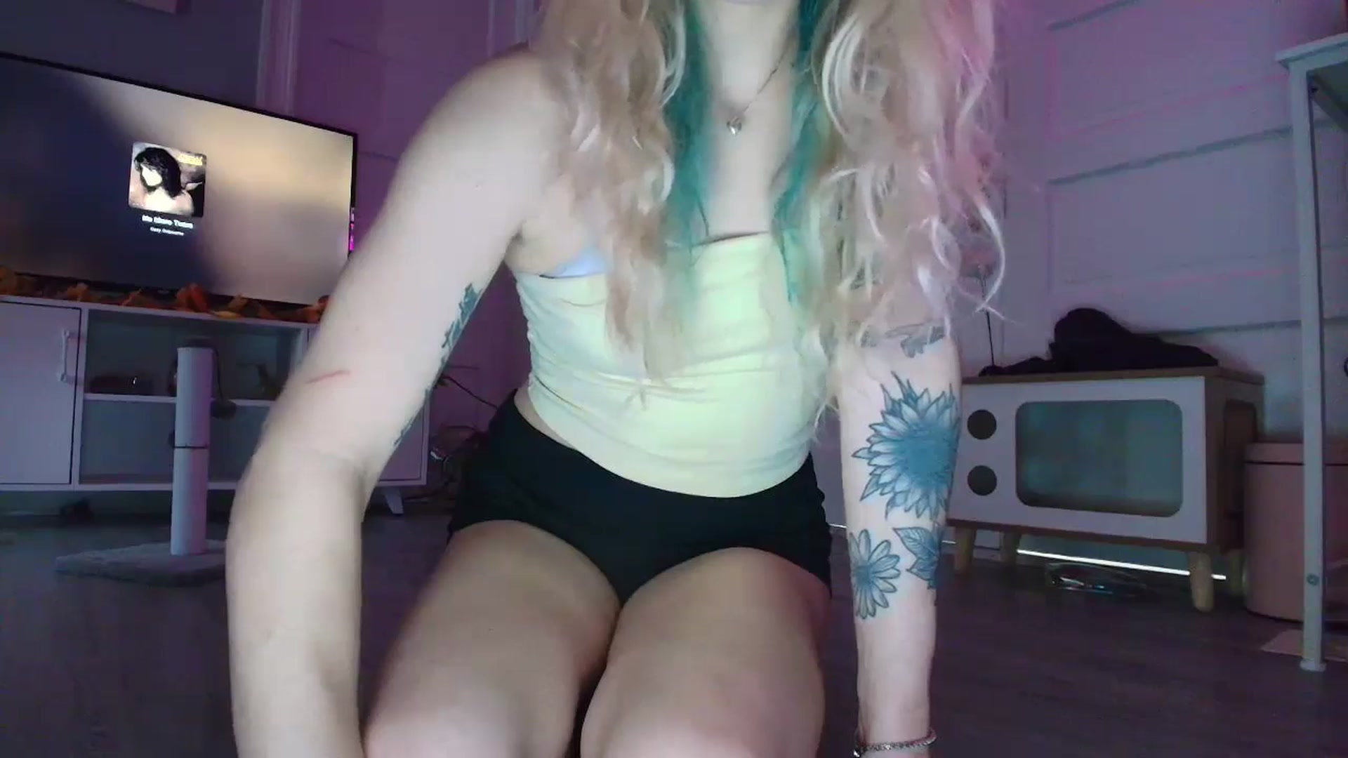 Gallery image thumbnail from DuckChan0's myfreecams stream on, 10/07/2025, 15:49 image 12 of 20