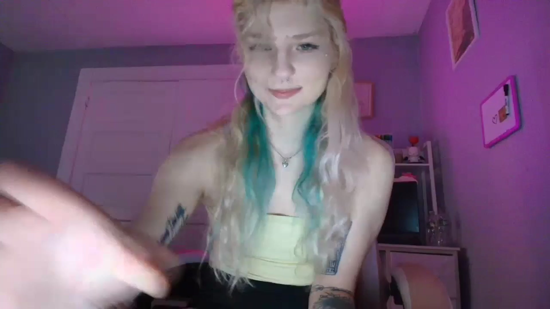 Gallery image thumbnail from DuckChan0's myfreecams stream on, 10/07/2025, 15:49 image 1 of 20