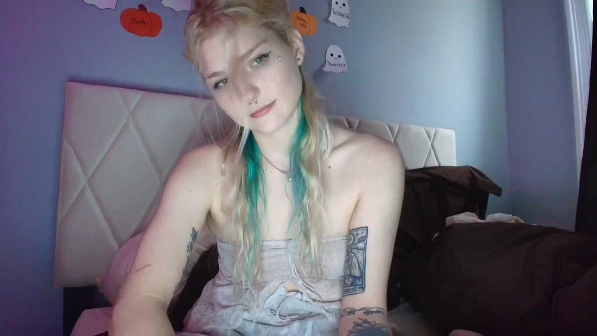 Gallery image thumbnail from DuckChan0's myfreecams stream on, 10/08/2025, 16:34 image 8 of 20