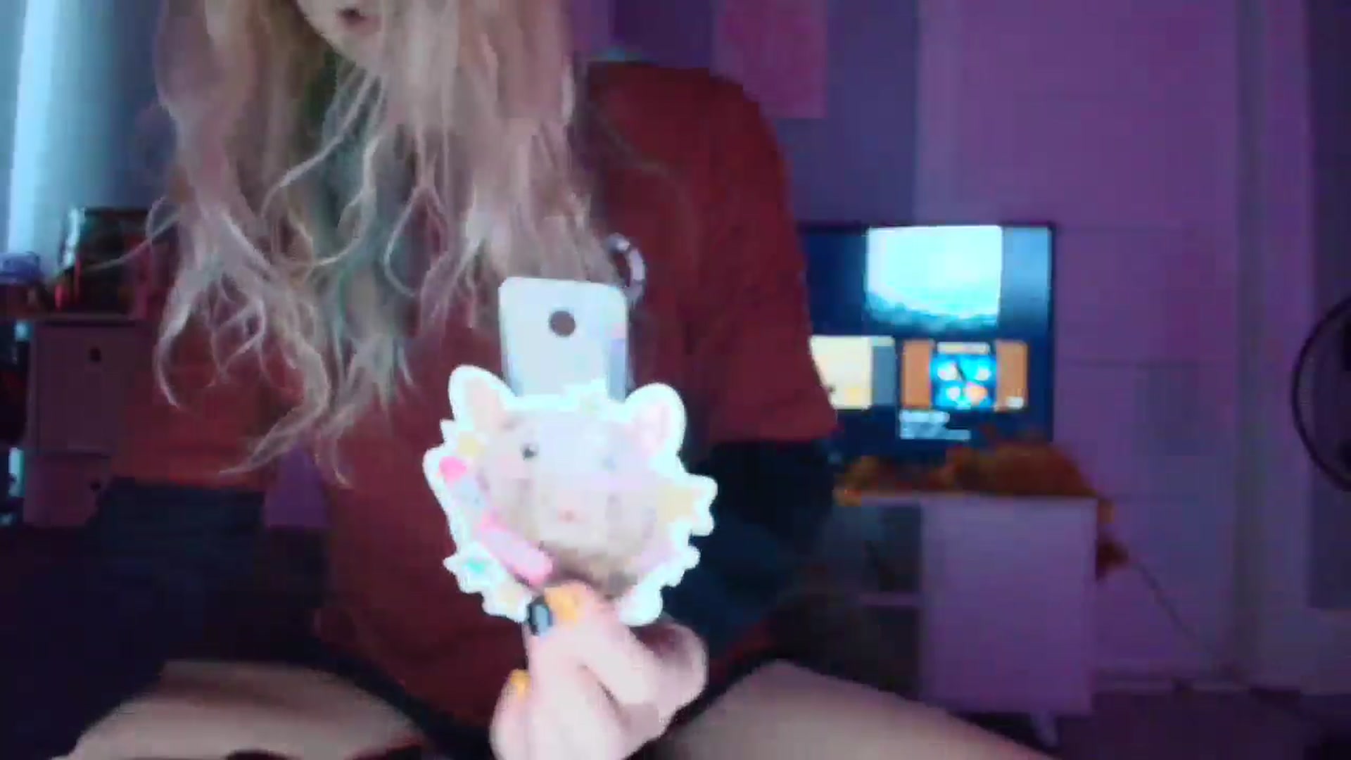 Gallery image thumbnail from DuckChan0's myfreecams stream on, 10/09/2025, 16:19 image 12 of 20