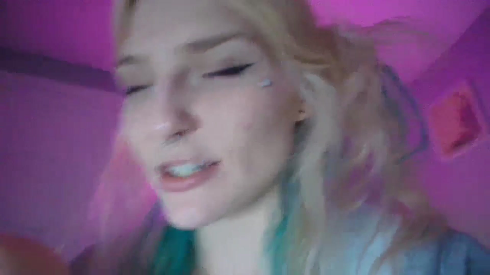 Gallery image thumbnail from DuckChan0's myfreecams stream on, 10/10/2025, 18:44 image 13 of 20