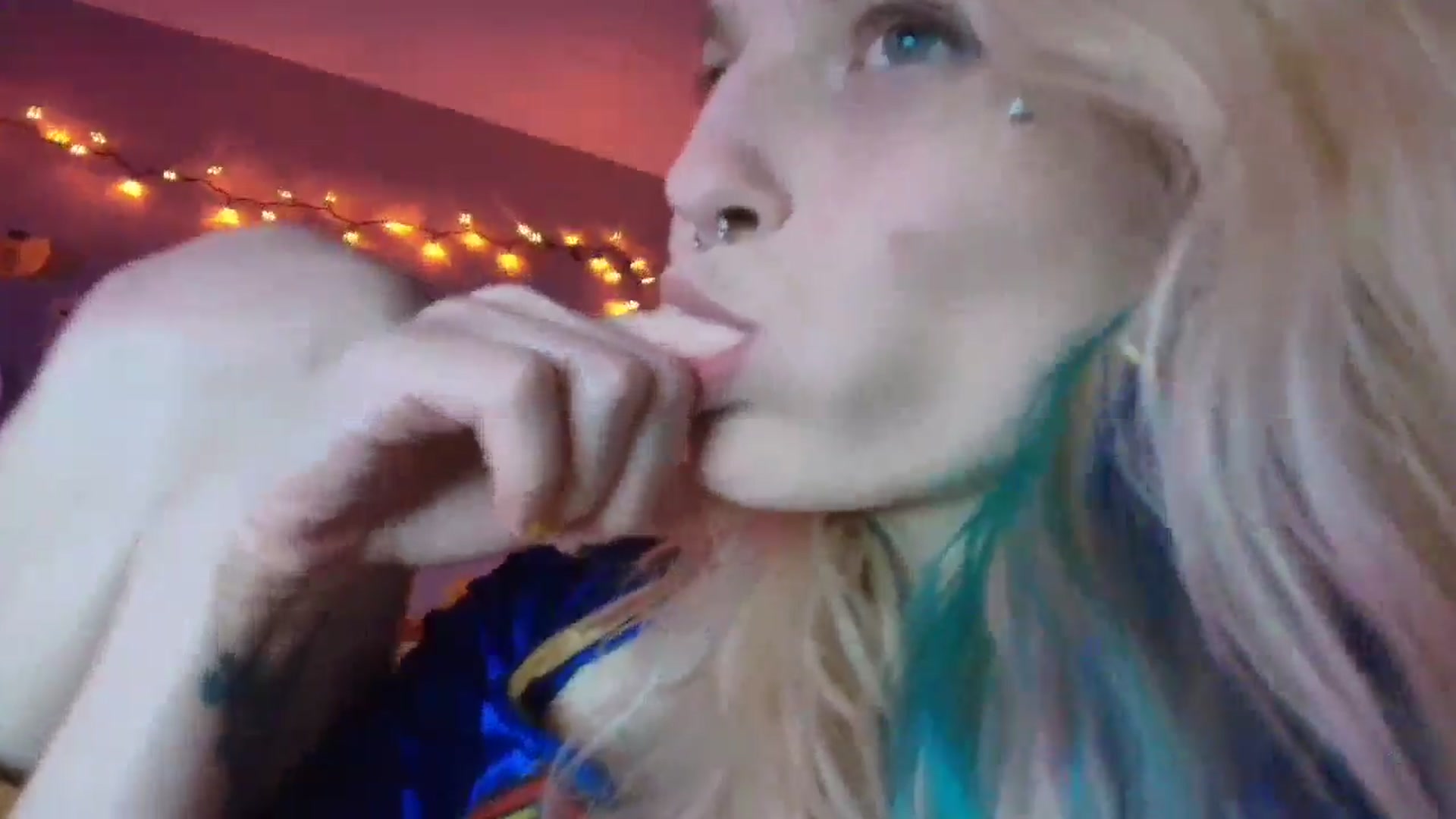 Gallery image thumbnail from DuckChan0's myfreecams stream on, 10/11/2025, 02:44 image 16 of 20