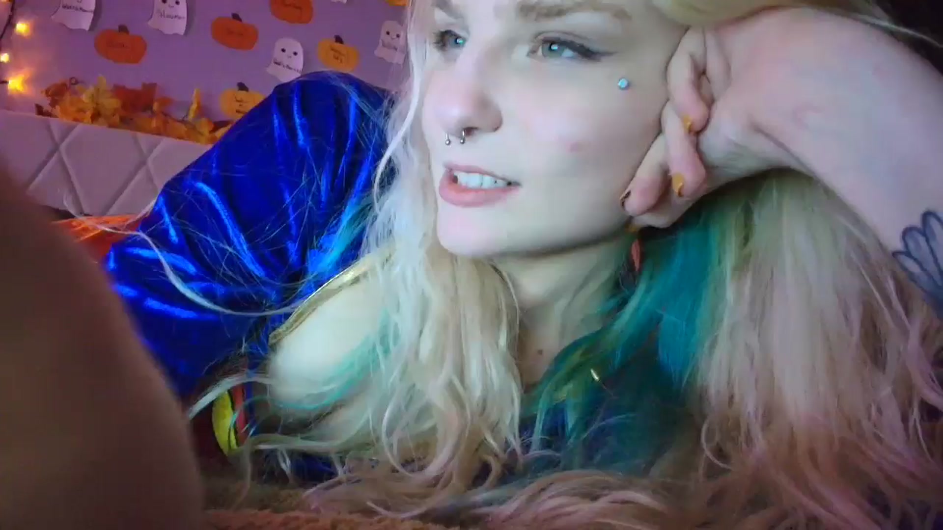 Gallery image thumbnail from DuckChan0's myfreecams stream on, 10/11/2025, 02:44 image 3 of 20