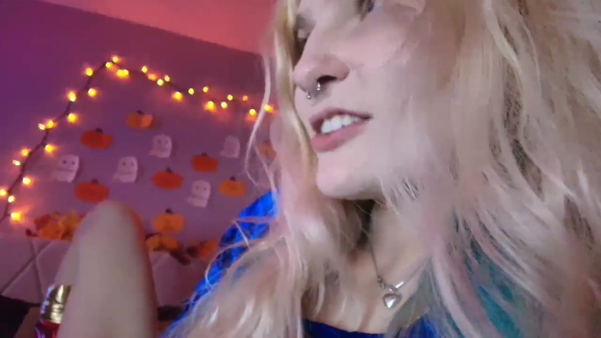 Gallery image thumbnail from DuckChan0's myfreecams stream on, 10/11/2025, 02:44 image 12 of 20