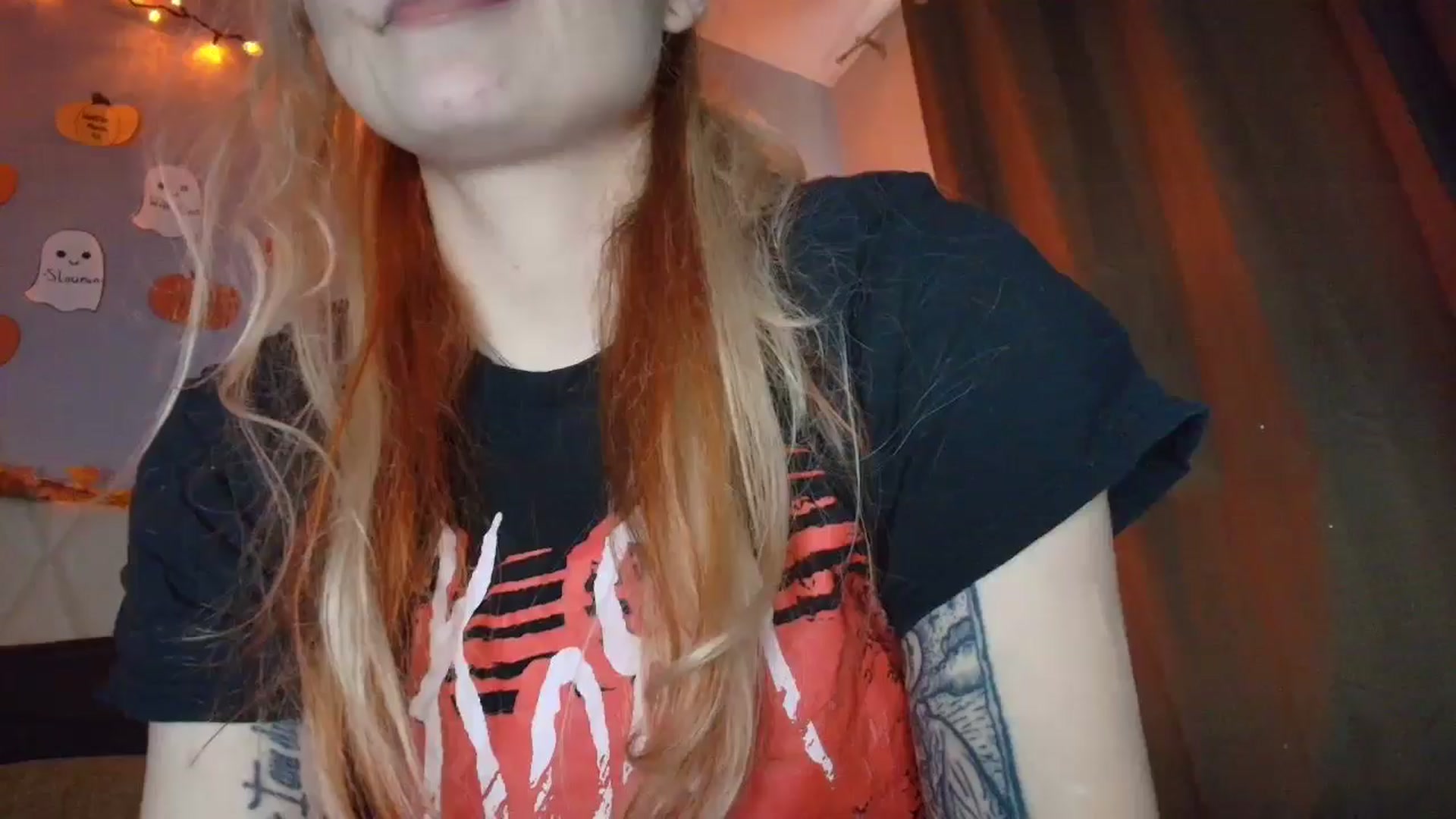 Gallery image thumbnail from DuckChan0's myfreecams stream on, 10/12/2025, 20:56 image 7 of 20