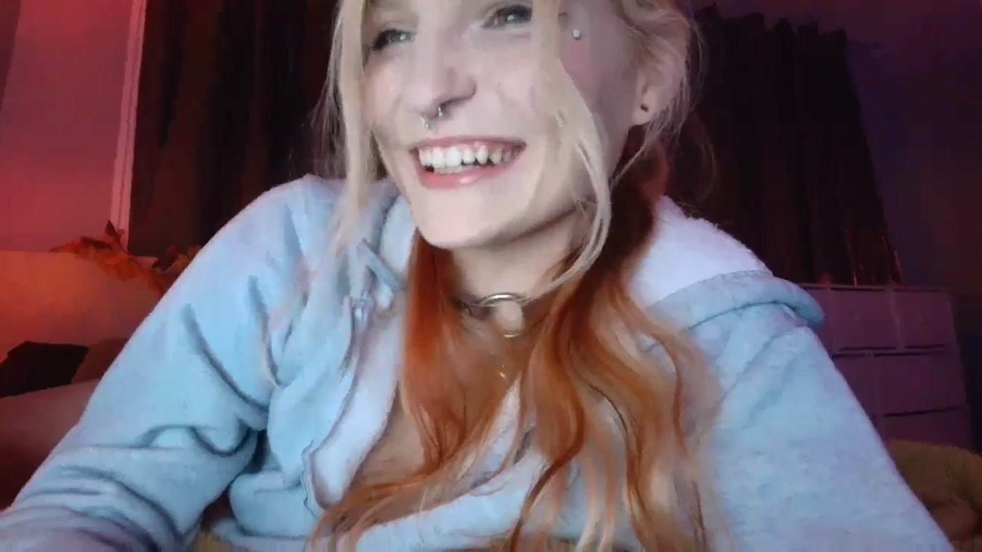 Gallery image thumbnail from DuckChan0's myfreecams stream on, 10/17/2025, 01:09 image 12 of 20