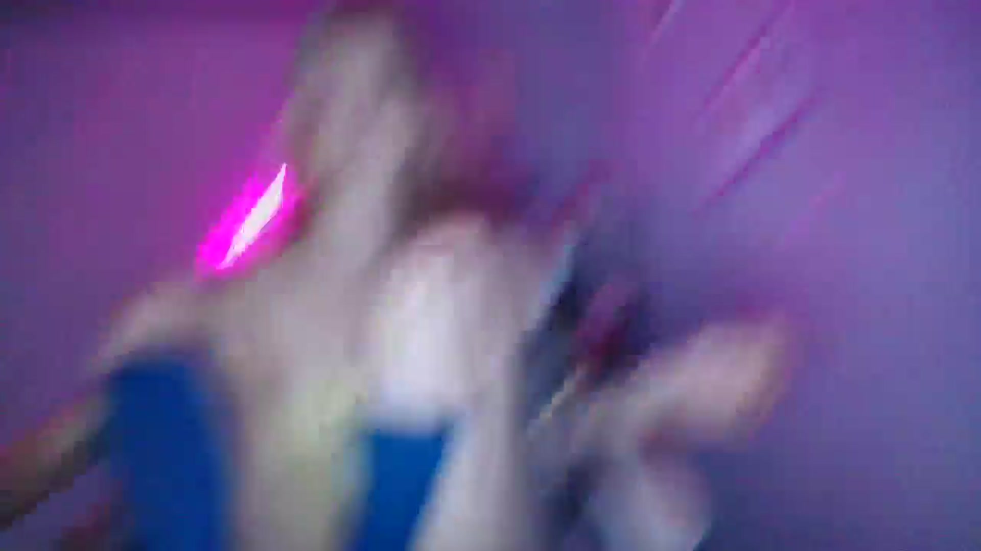 Gallery image thumbnail from DuckChan0's myfreecams stream on, 10/22/2025, 14:36 image 12 of 20