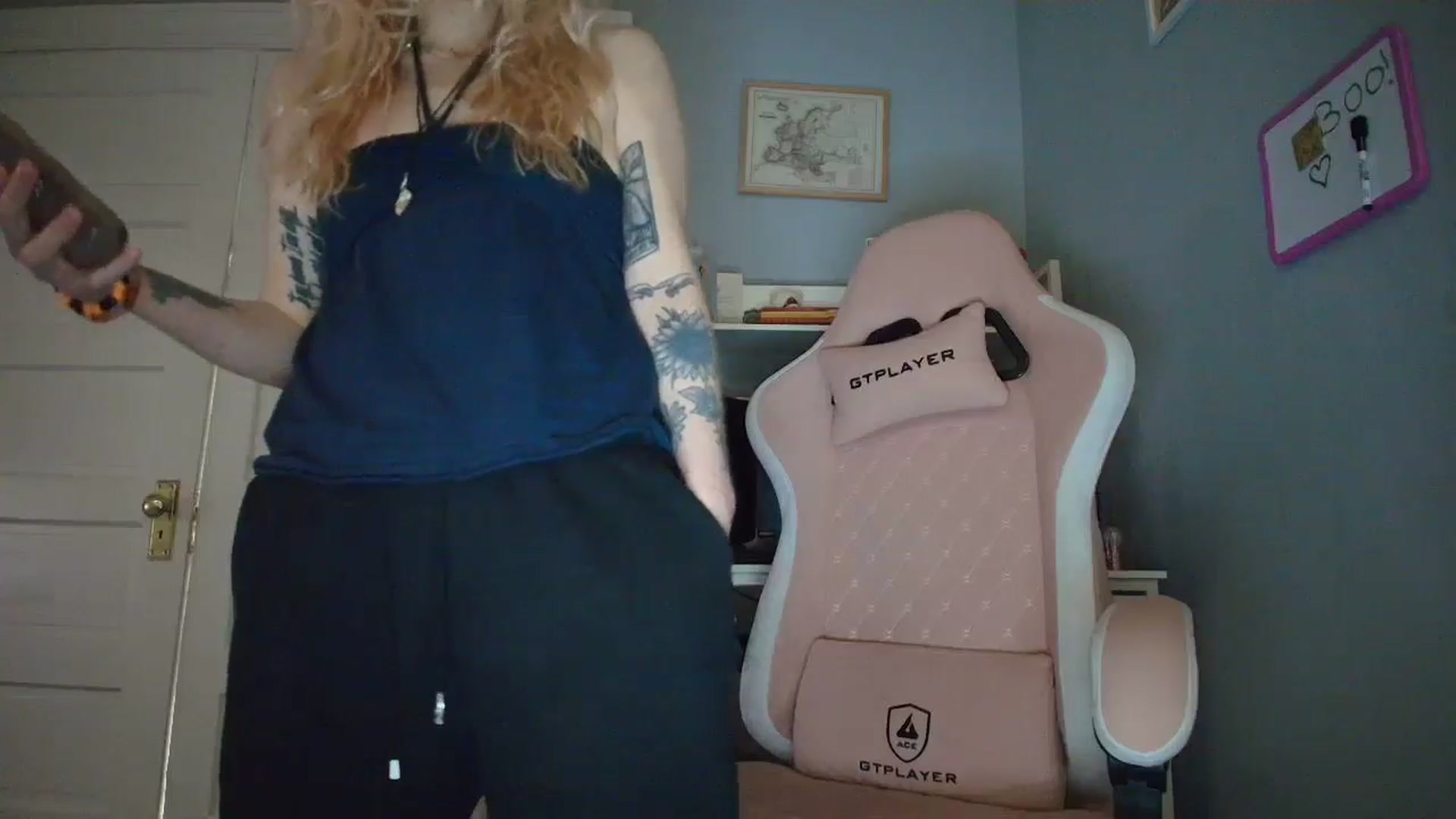 Gallery image thumbnail from DuckChan0's myfreecams stream on, 10/23/2025, 14:19 image 9 of 20