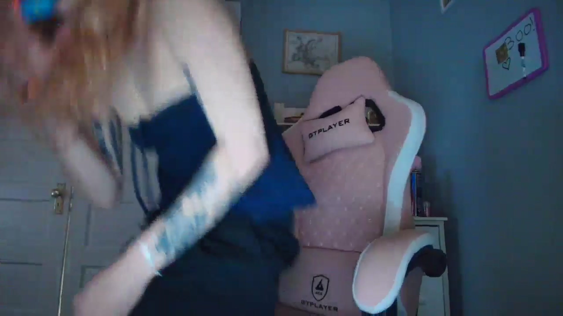 Gallery image thumbnail from DuckChan0's myfreecams stream on, 10/23/2025, 14:19 image 4 of 20