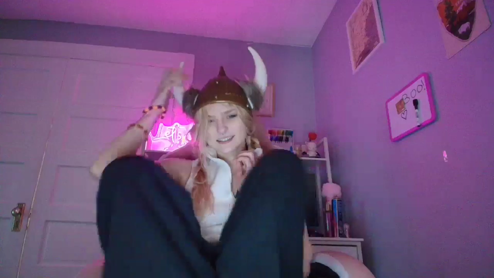 Gallery image thumbnail from DuckChan0's myfreecams stream on, 10/23/2025, 15:32 image 5 of 20