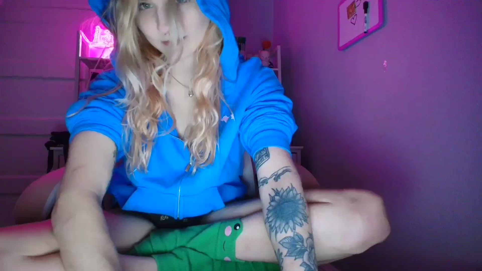 Gallery image thumbnail from DuckChan0's myfreecams stream on, 10/23/2025, 16:51 image 2 of 20