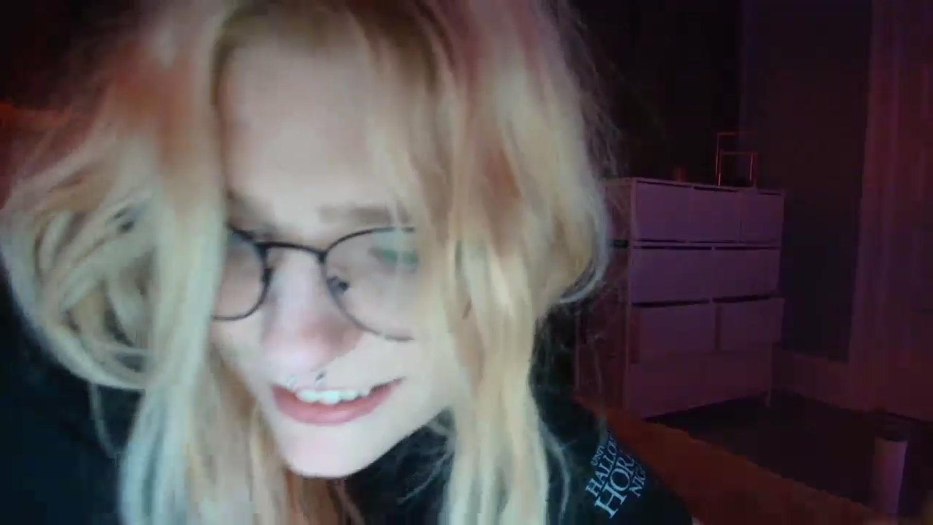 Gallery image thumbnail from DuckChan0's myfreecams stream on, 10/24/2025, 01:39 image 14 of 20