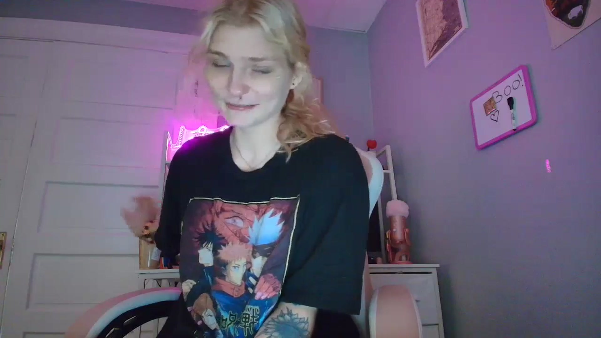 Gallery image thumbnail from DuckChan0's myfreecams stream on, 10/24/2025, 15:04 image 3 of 20