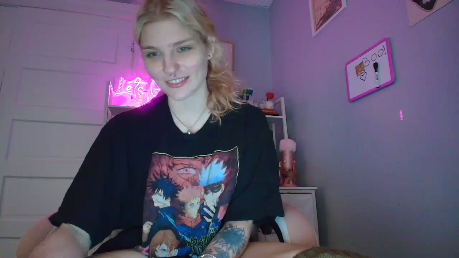 Gallery image thumbnail from DuckChan0's myfreecams stream on, 10/24/2025, 15:04 image 2 of 20