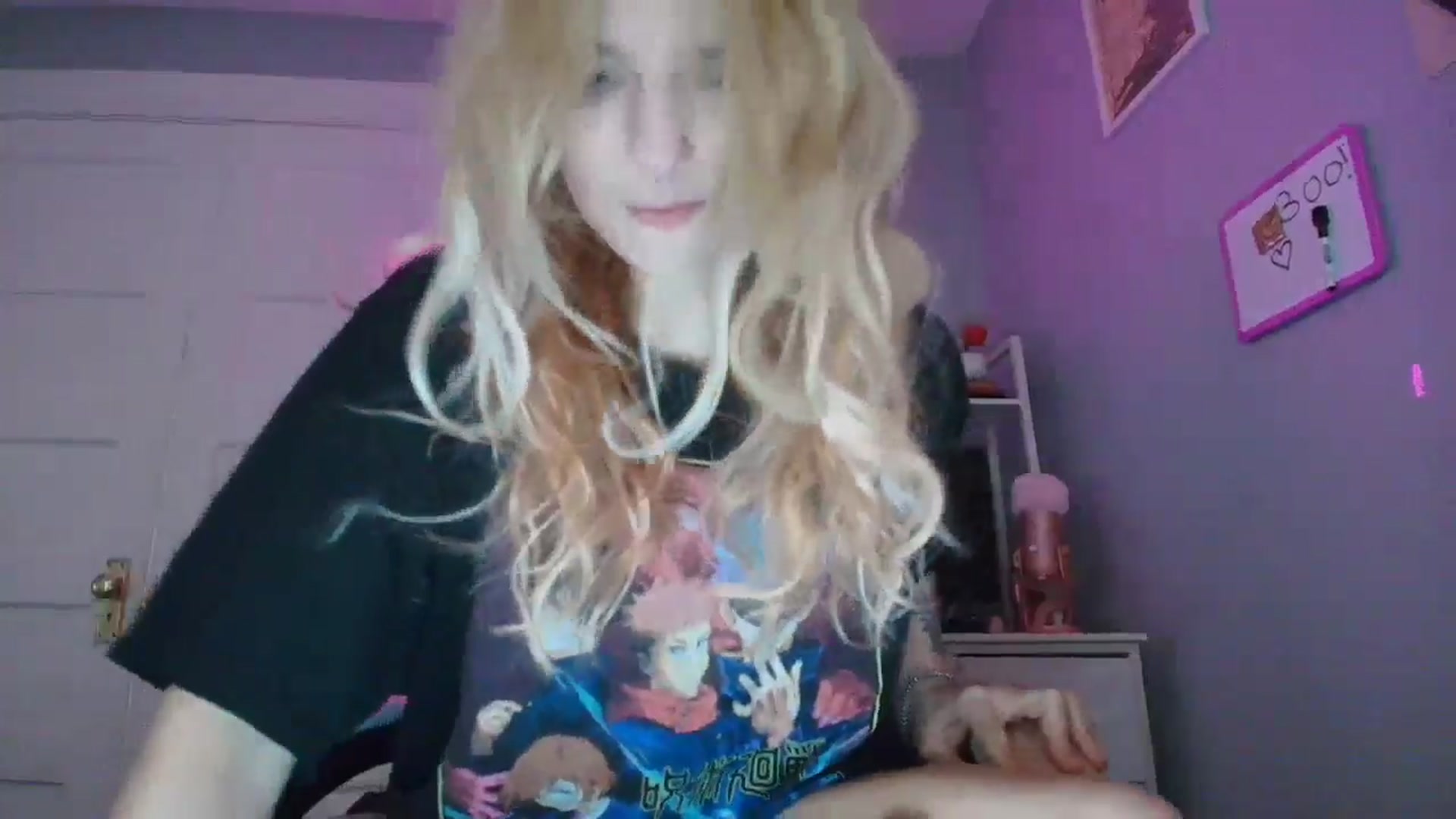 Gallery image thumbnail from DuckChan0's myfreecams stream on, 10/24/2025, 15:04 image 7 of 20