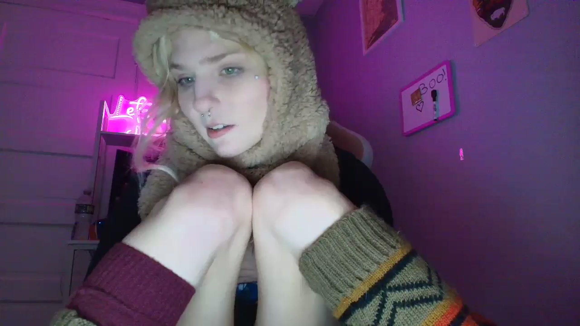 Gallery image thumbnail from DuckChan0's myfreecams stream on, 10/24/2025, 16:39 image 3 of 20