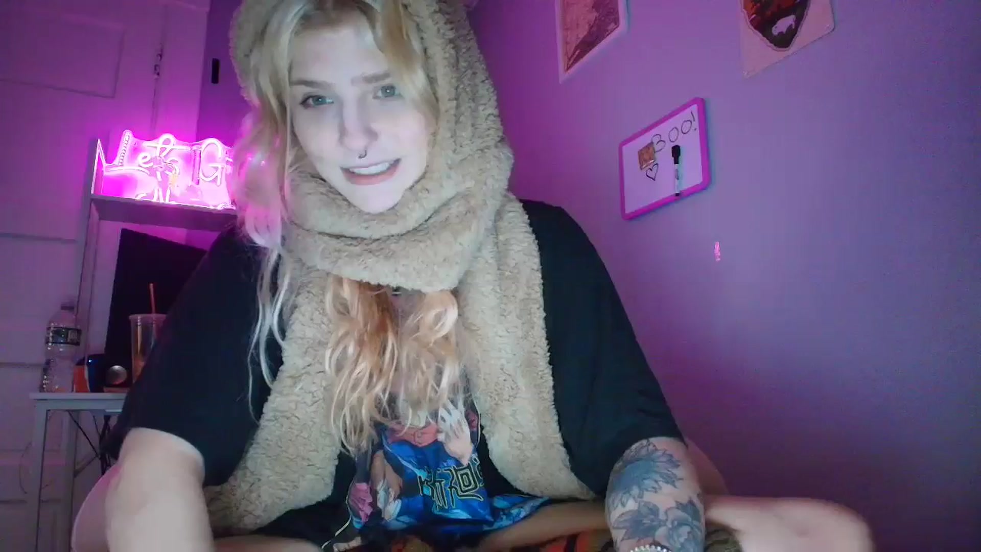 Gallery image thumbnail from DuckChan0's myfreecams stream on, 10/24/2025, 16:39 image 5 of 20