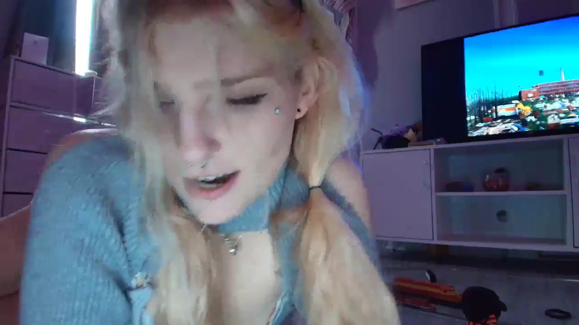 Gallery image thumbnail from DuckChan0's myfreecams stream on, 10/26/2025, 18:22 image 18 of 20