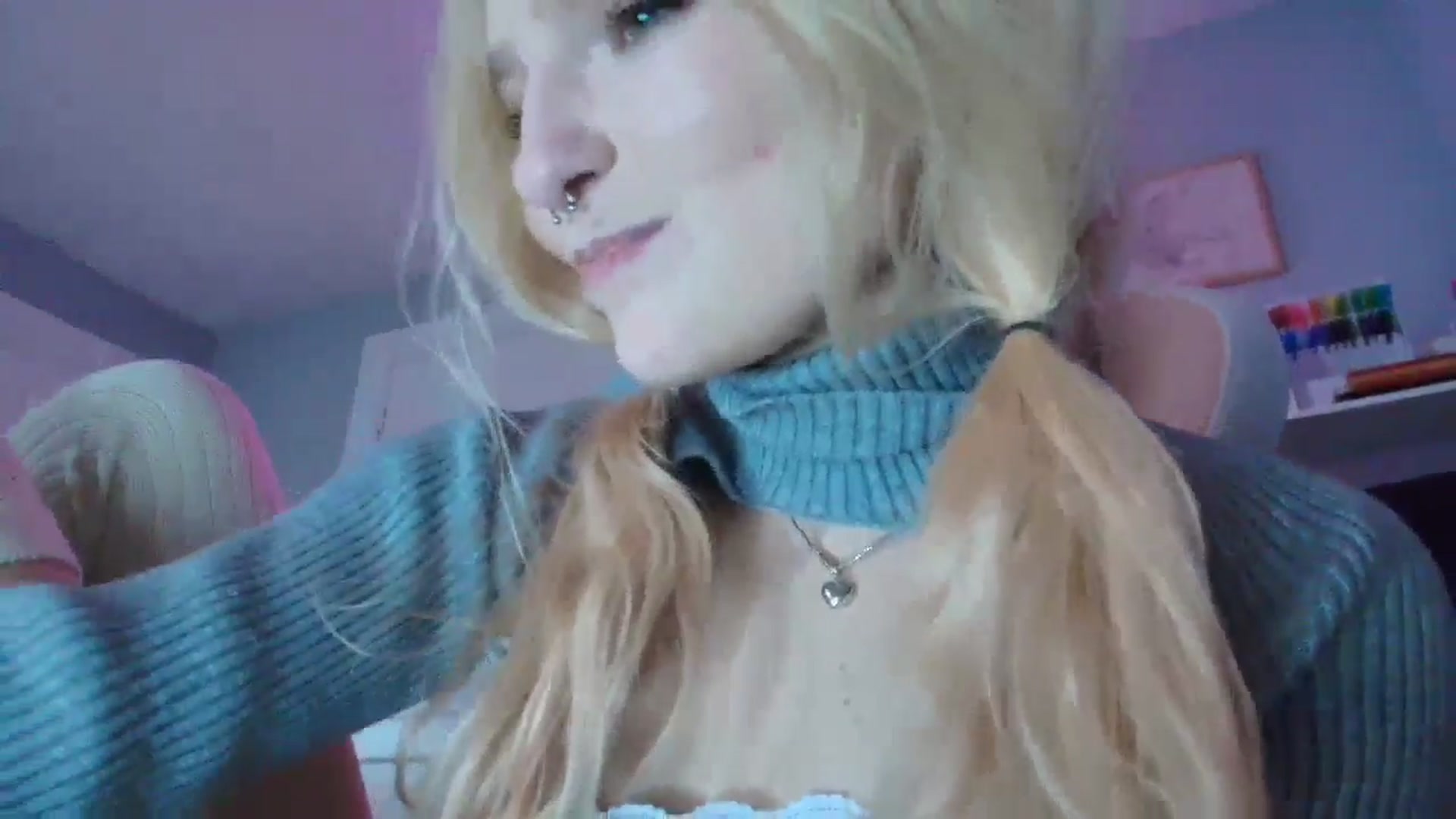 Gallery image thumbnail from DuckChan0's myfreecams stream on, 10/26/2025, 18:22 image 6 of 20
